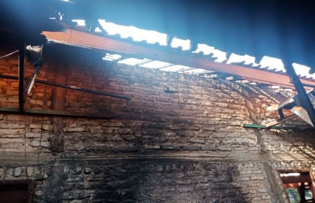 Foto Dapur yang Kebakaran