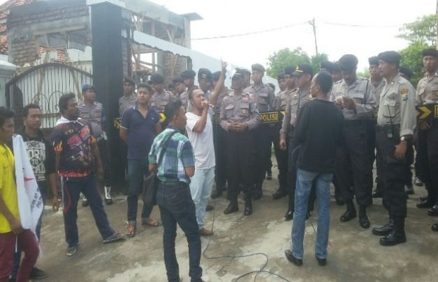 Foto Aksi Demonstrasi