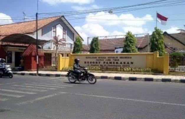 Foto : Tampak Depan Mapolres Pamekasan