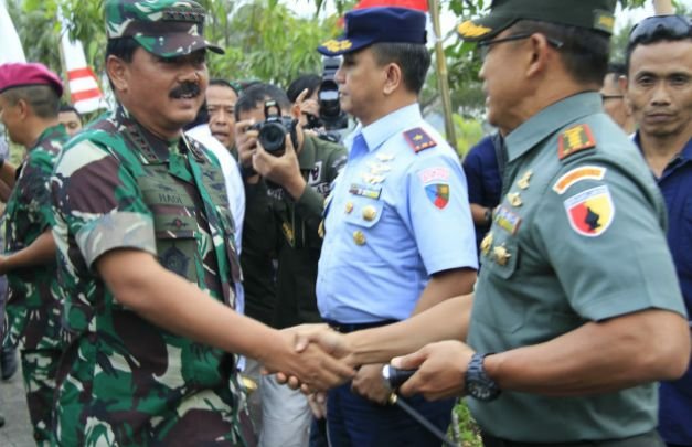 Foto: Panglima TNI, Marsekal TNI Hadi Tjahjanto, S. I.P saat melakukan kunjungan kerja ke Mojokerto