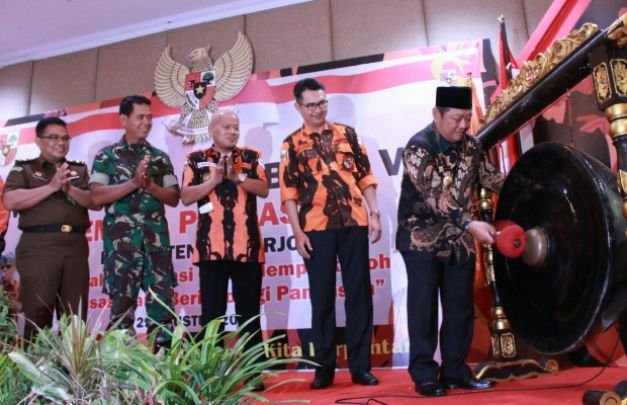 Foto: Bupati Sidoarjo saat Buka Acara Muscab VII MPC Pemuda Pancasila 