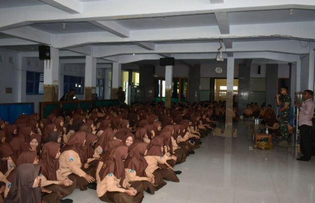 Foto: GEO Roads To School, Danyonarmed 12/Divif 2 Kostrad Ngawi