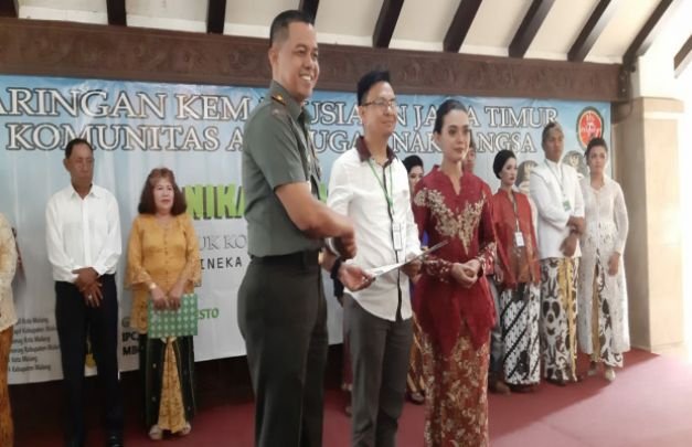 Foto: ratusan peserta nikah massal di malang