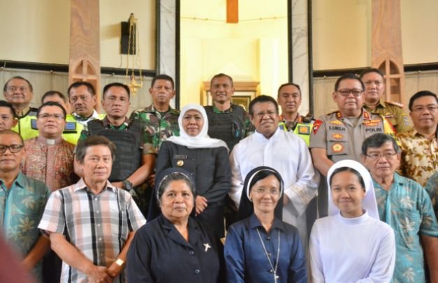 Foto: Tiga Pilar Jawa Timur saat Sambang ke Gereja, 