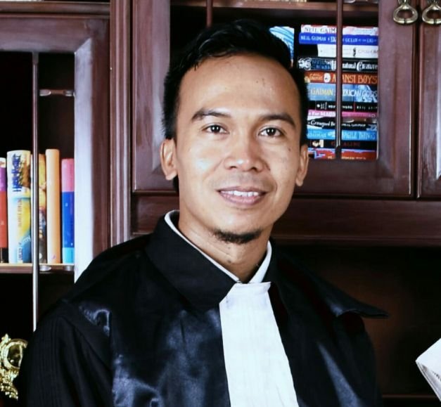Foto : Ketua DPC FKUI SBSI Kota Probolinggo Satriyo H. Miguna, S.Sos ,SH.