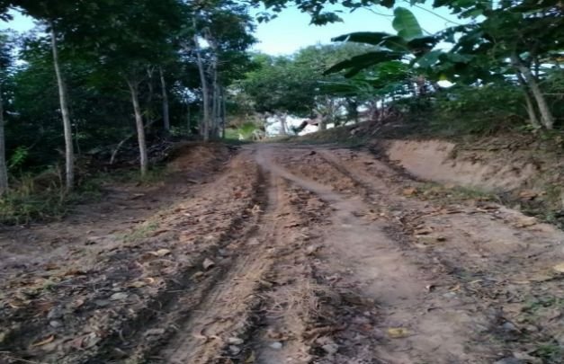 Foto: Kondisi Insfrastruktur di Desa Montorna Pasongsongan