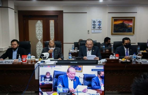 Foto : Ketua DPD RI, AA LaNyalla Mahmud Mattalitti