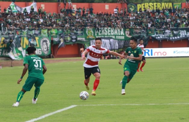 Foto: Madura United saat berlaga lawan Persebaya 