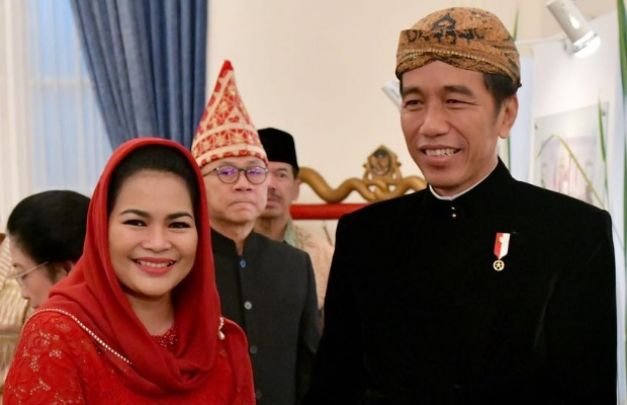 Foto: Puti Guntur Bersama Presiden Jokowi