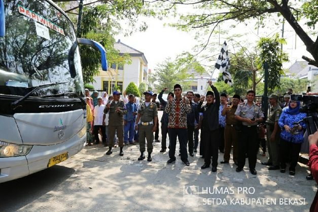 Pelepasan Pemberangkatan Calon Jamaah Haji Kabupaten Bekasi