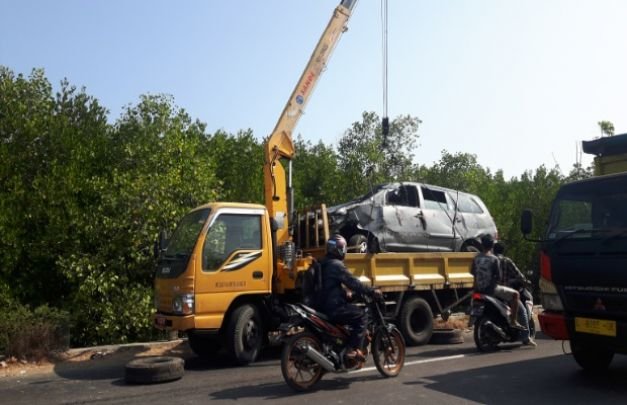 Foto mobil saat di evakuasi