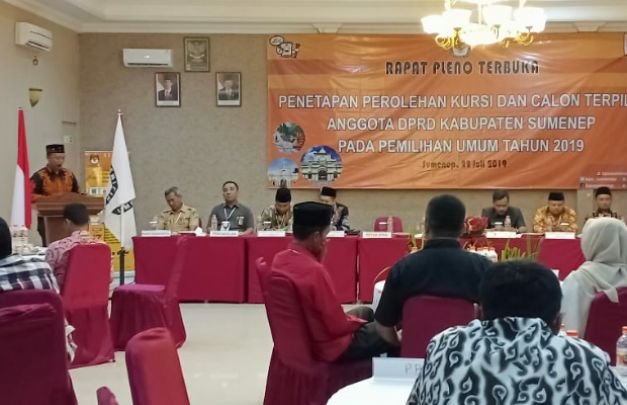 foto : Rapat Pleno Terbuk KPU Sunenep