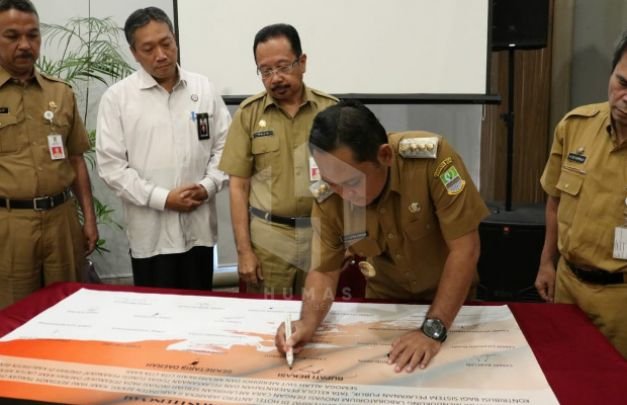 Foto : Penanda-tanganan Pakta Inovasi 