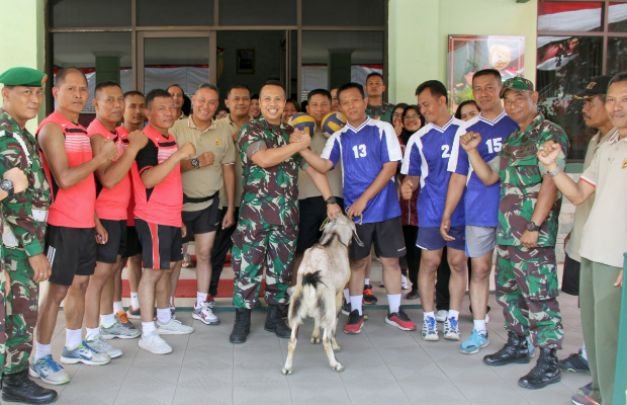 Foto : Tim Volly Pantai Makodim 0507/ Bekasi 2 