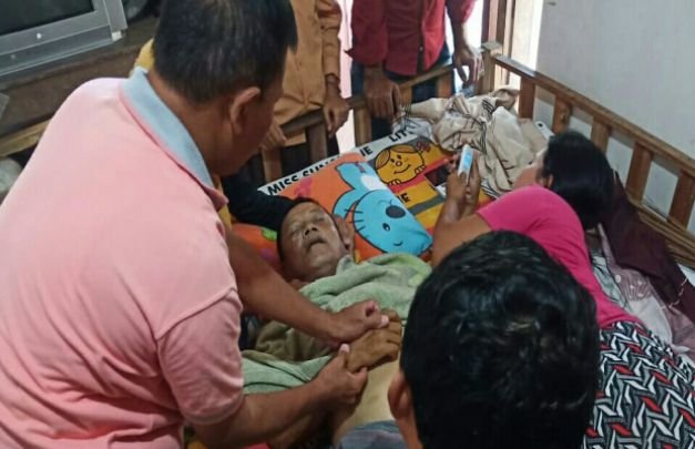 Foto: Purnawirawan TNI AD  yang ditemukan tewas dengan mulut berbusa