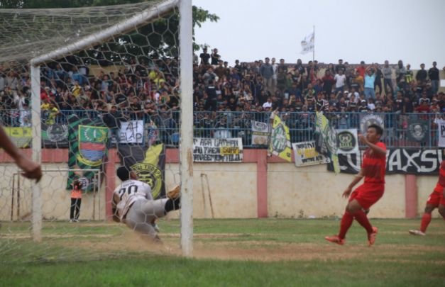 Foto : Pertandingan Persikasi Bekasi vs Persibas Banyumas