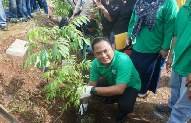 Foto : Bupati Bekasi, Eka Supria Atmaja