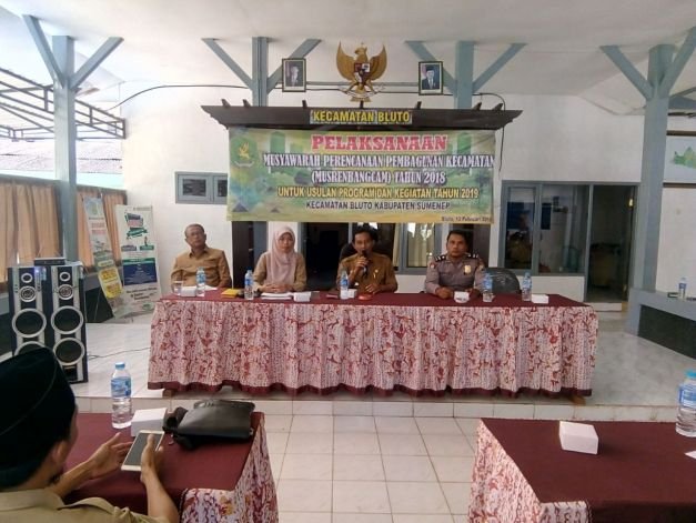 Foto: Camat Bluto Saat Memberikan Sambutan