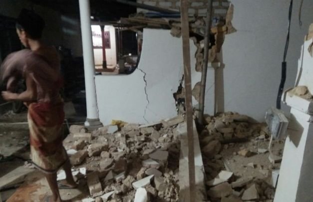 Foto: Rumah Salah Satu Warga Batuputih Yang Hancur Diguncang Gempa