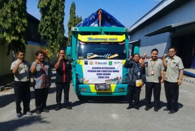Foto : Ketika Kabid Perdagangan Sumenep Sedang Melakukan Kegiatan Sidak