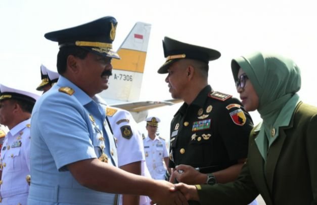 Foto: Panglima TNI saat tiba di Malang
