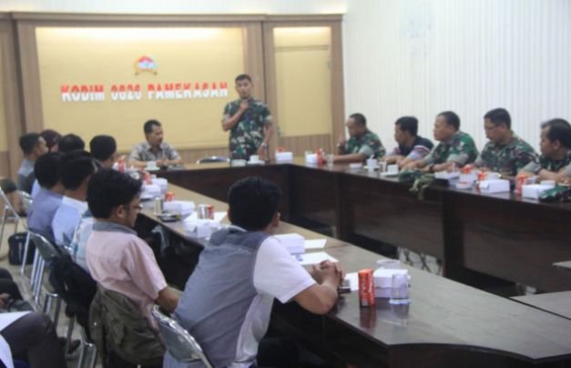 Foto: Dandim 0826 Pamekasan Saat Berikan Pemantapan Pembekalan Wasbang
