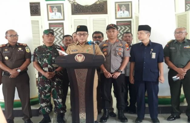 Foto: Bupati Pamekasan Saat Membacakan 9 Macam Imbauan