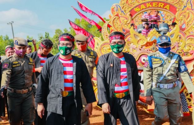 Foto: Bupati Pamekasan saat mendampingi Gus Menteri Desa PDTT
