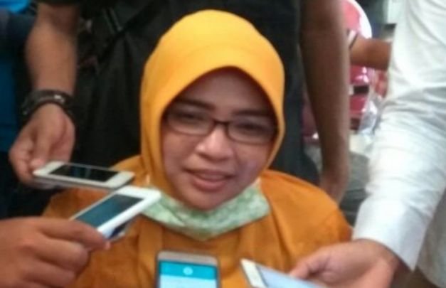 Foto Vita, Pemandu Lagu Karaoke