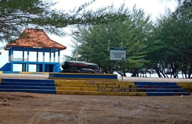 Foto: Distinasi wisata Pantai lombang sumenep