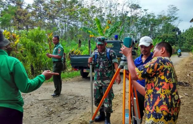 Foto: Suasana pengukuran sasaran TMMD 2020 di Lumajang