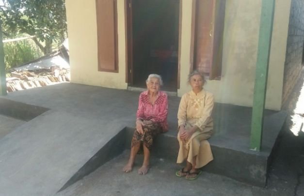 Foto: Mbah Jaitun di rumah barunya