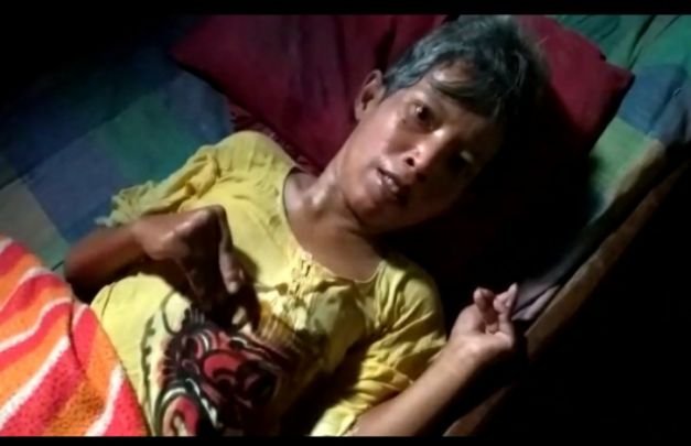 Foto: Haryati, saat dikunjungi media inj di rumahnya