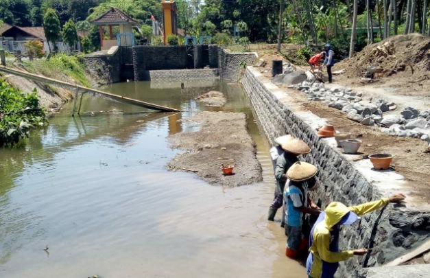 Foto: suasana di lokasi pengerjaan proyek