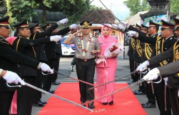 Foto Serah Terima Jabatan Kapolres Baru