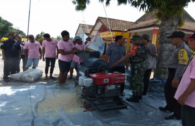 Foto: Hadir juga dalam kegiatan, Babinmas dari kepolisian sektor setempat