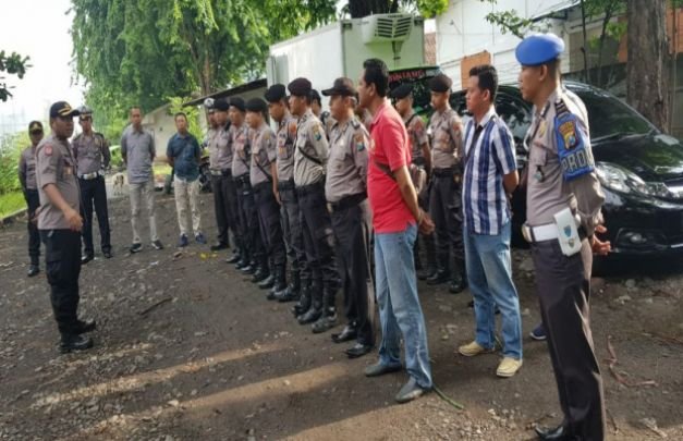 Foto : Kapolsek mayangan Pimpin Pelaklsanaan Pengamanan 
