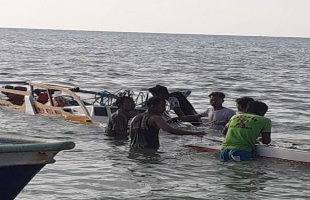 Foto: Bangkai perahu nahas yang meledak ditengah laut