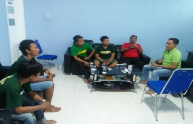 Foto: Hairul Anwar saat bersama Tim Perssu Sumenep