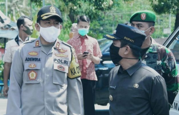 Foto : Tiga Pilar Lumajang saat berada di lokasi