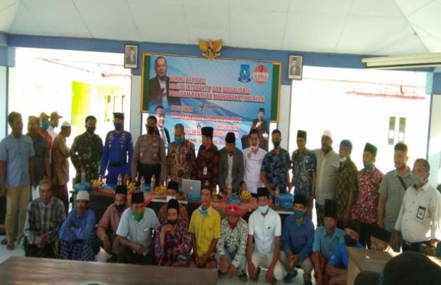 Foto : LMC bersama para nelayan di Kecamatan Sreseh jaring asprirasi