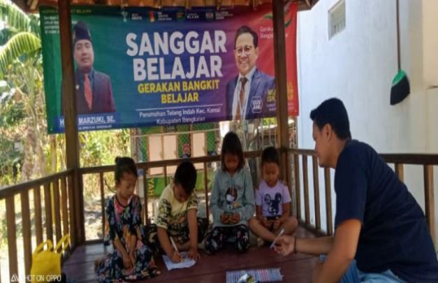Foto : Salah satu siswa di sanggar belajar