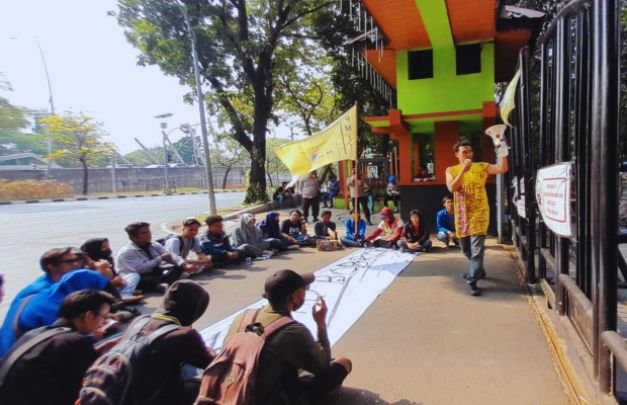 Foto: Aksi PMII Ubhara 
