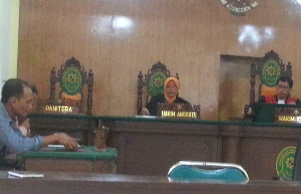Foto: Suasana sidang pra pradilan kasus pencurian motor di PN Sumenep