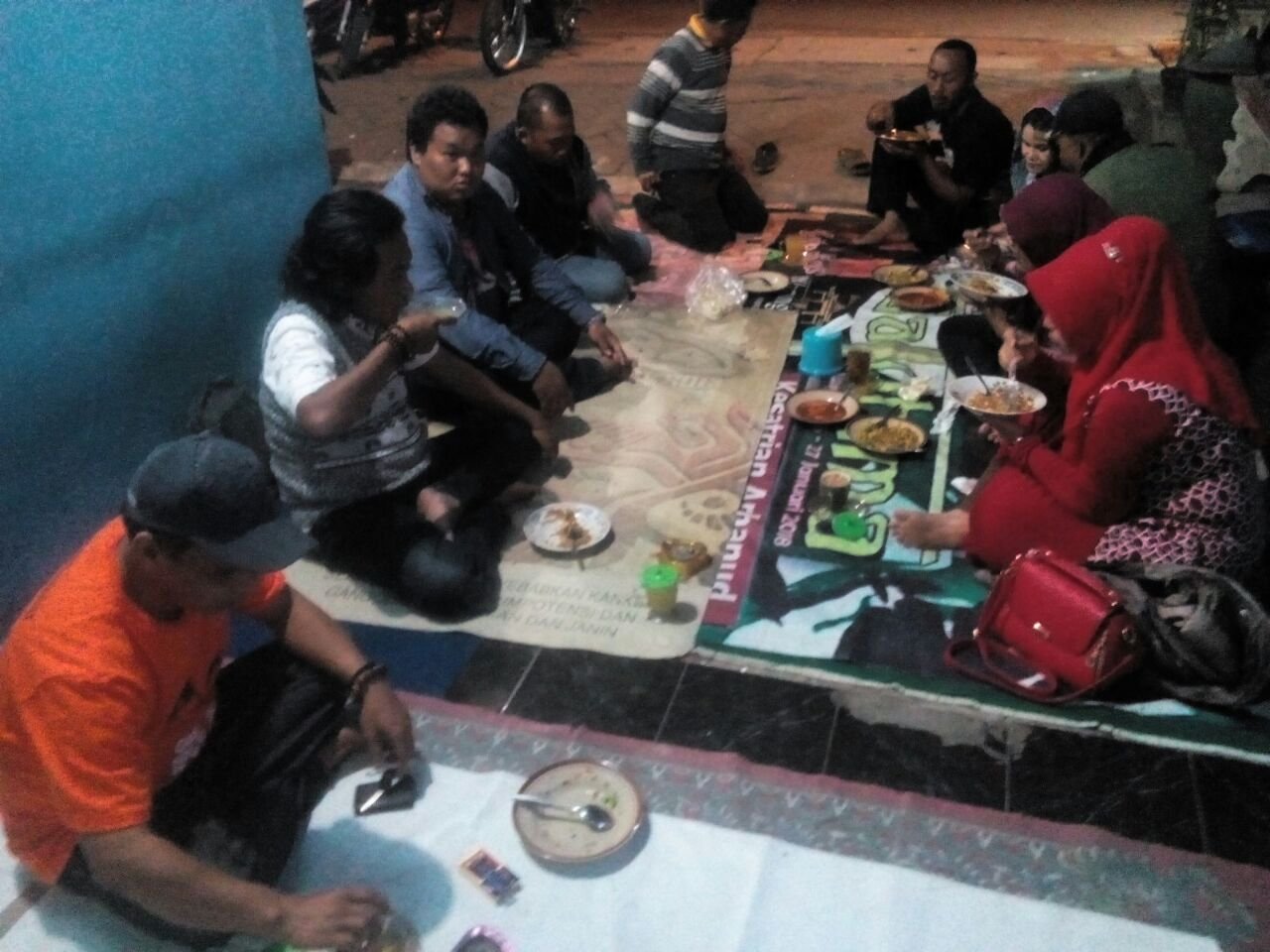 Foto: Relawan Gusti saat sosialisasi program 100 Dewi