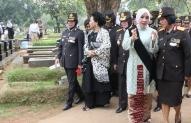 Foto: Lokasi Pemakaman Kolonel Polisi Purnawirawan (kini Kombes Pol) Rosmalina Pramono