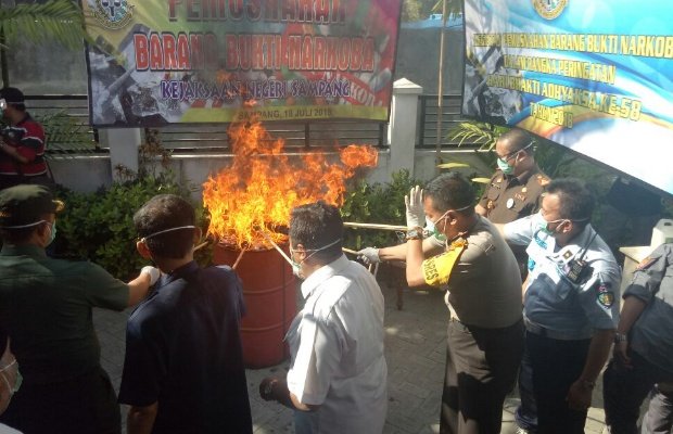 Foto: Pemusnahan BB Narkotika oleh Kejari Sampang