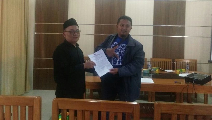 Foto: Penyerahan hasil pleno PPK Kalibaru