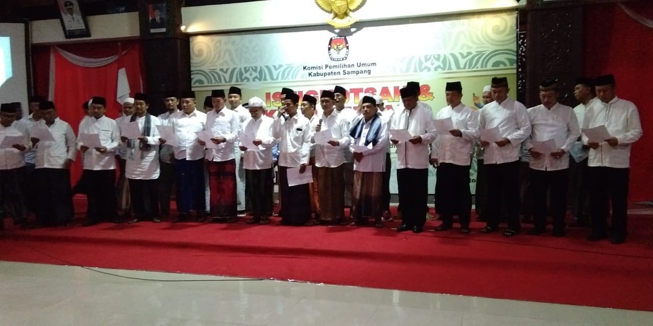 Foto: Istiqashah dan ikrar bersama KPU Sampang