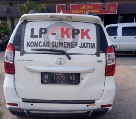 Foto: BB mobil LSM yang diamankan polisi